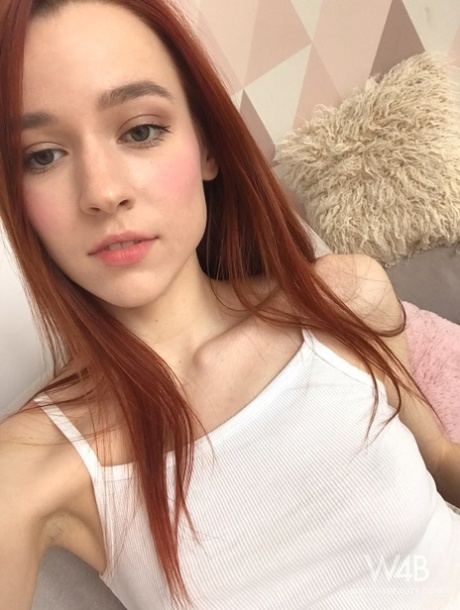 İstanbul Genç ve Dinamik Üniversiteli Escort Bayan Victoria